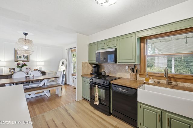 2614 Tregaron Ave, Jeffersontown, KY 40299