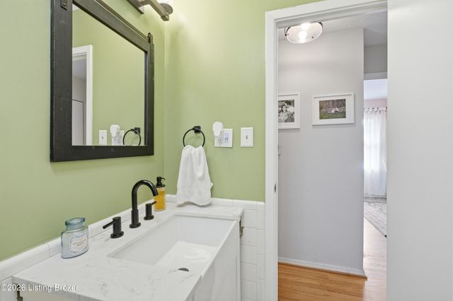 2614 Tregaron Ave, Jeffersontown, KY 40299
