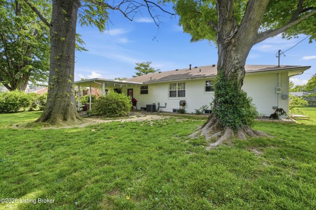 2614 Tregaron Ave, Jeffersontown, KY 40299