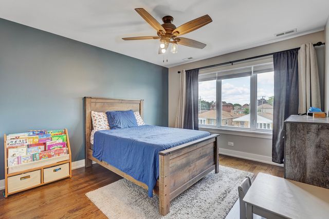 5347 S Melvina Avenue, Chicago, IL 60638