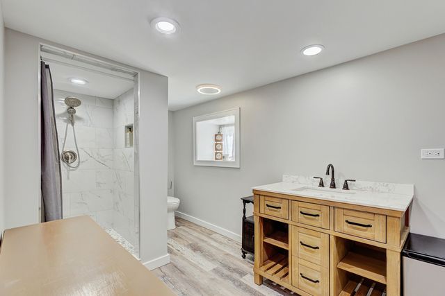 5347 S Melvina Avenue, Chicago, IL 60638