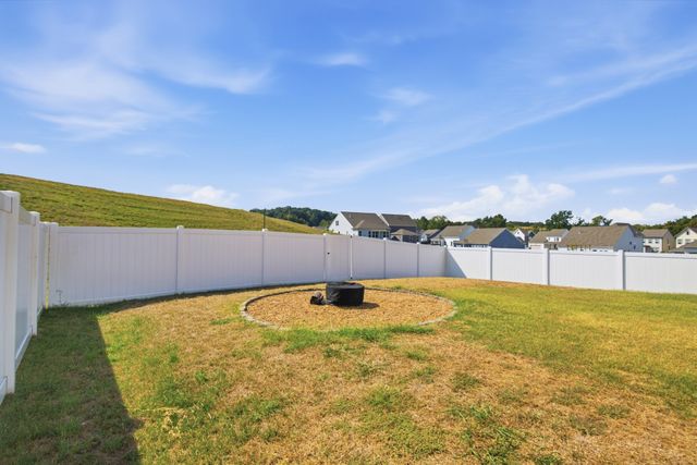 3039 Mallard Dr, Lebanon, TN 37090