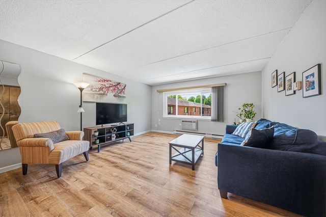 26 Faxon St. 9, Stoughton, MA 02072