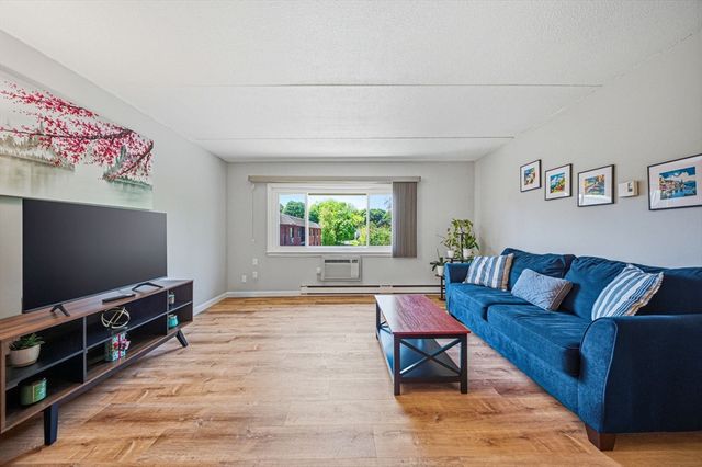 26 Faxon St. 9, Stoughton, MA 02072