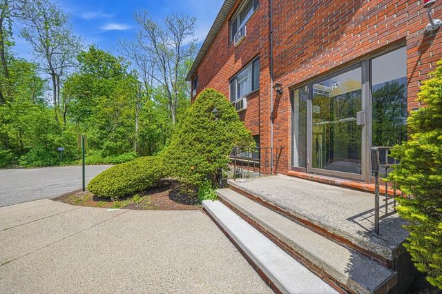 26 Faxon St. 9, Stoughton, MA 02072