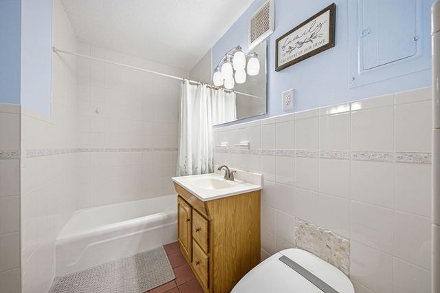 26 Faxon St. 9, Stoughton, MA 02072