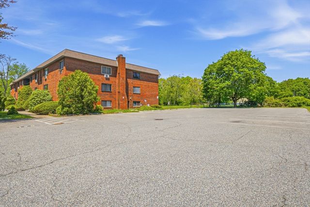 26 Faxon St. 9, Stoughton, MA 02072