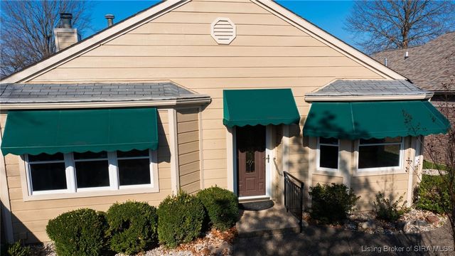 32 Abby Chase, Jeffersonville, IN 47130