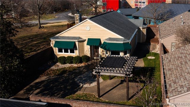 32 Abby Chase, Jeffersonville, IN 47130