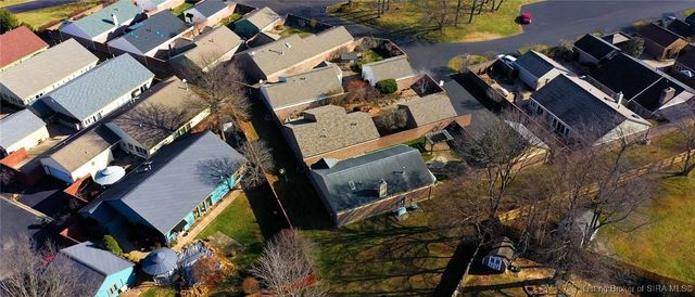 32 Abby Chase, Jeffersonville, IN 47130