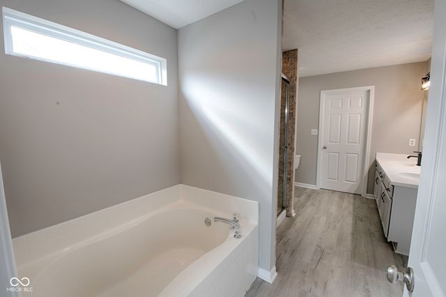 7866 Sergi Canyon Drive, Indianapolis, IN 46217
