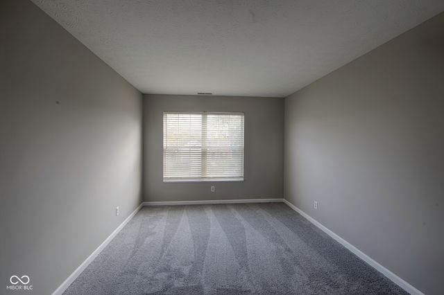 7866 Sergi Canyon Drive, Indianapolis, IN 46217