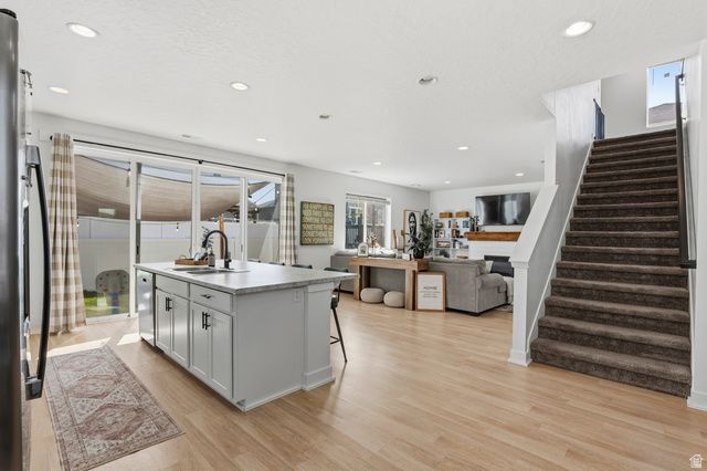 1532 N WOODSIDE DR, Spanish Fork, UT 84660