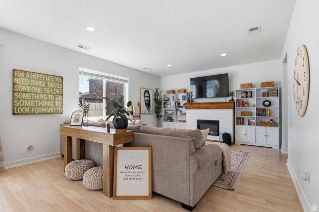 1532 N WOODSIDE DR, Spanish Fork, UT 84660