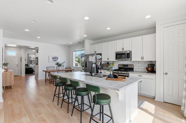 1532 N WOODSIDE DR, Spanish Fork, UT 84660