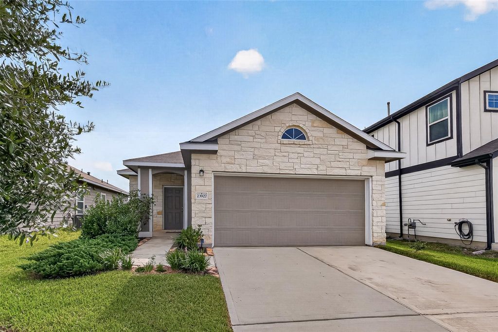 23927 Prairie Dust Drive, Hockley, TX 77447