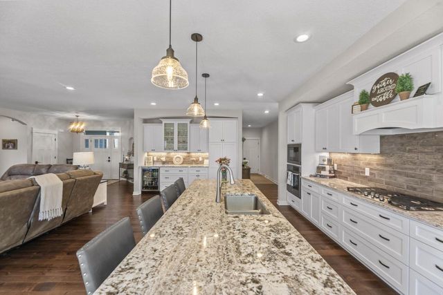 N3939 Prairie Ridge LANE, Helenville, WI 53137