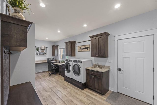 N3939 Prairie Ridge LANE, Helenville, WI 53137