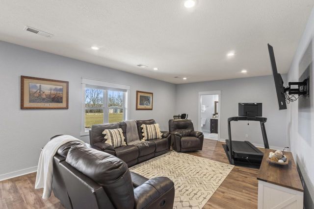 N3939 Prairie Ridge LANE, Helenville, WI 53137