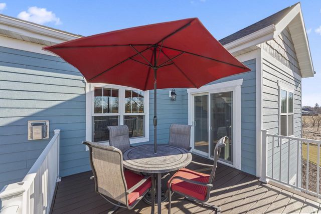 N3939 Prairie Ridge LANE, Helenville, WI 53137