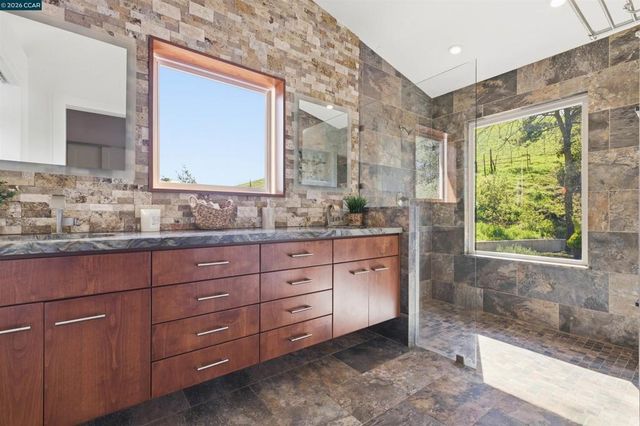 9530 Morgan Territory Rd, Livermore, CA 94551