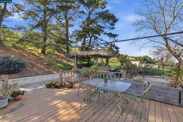 9530 Morgan Territory Rd, Livermore, CA 94551