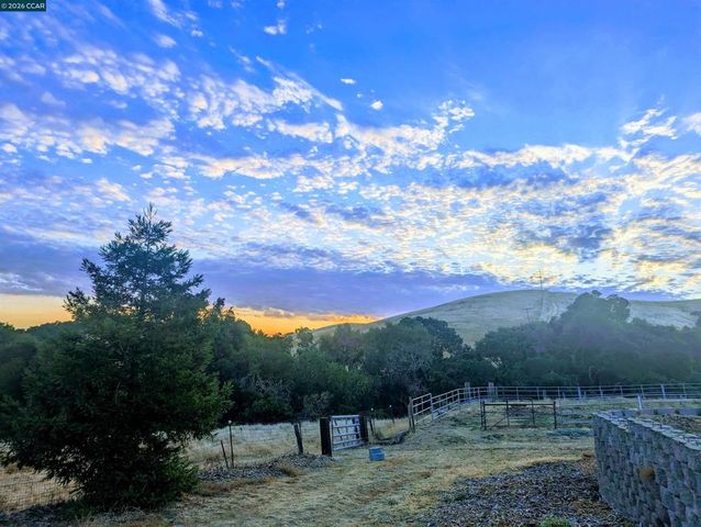 9530 Morgan Territory Rd, Livermore, CA 94551