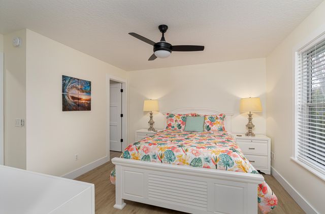 203 E St C, St Augustine, FL 32080