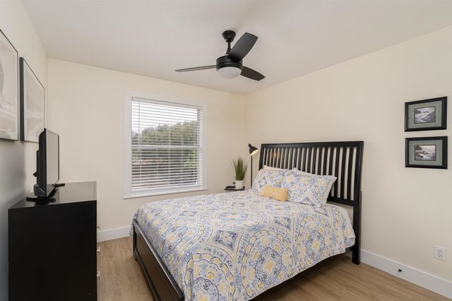 203 E St C, St Augustine, FL 32080