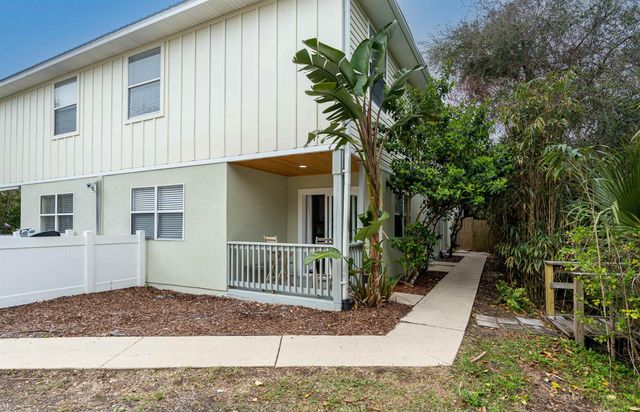 203 E St C, St Augustine, FL 32080