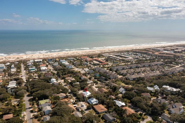 203 E St C, St Augustine, FL 32080