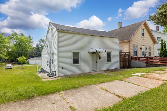 656 Summit Street, Joliet, IL 60435