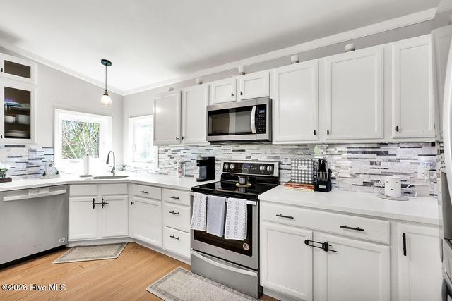 132 Holiday Drive, Hampstead, NC 28443