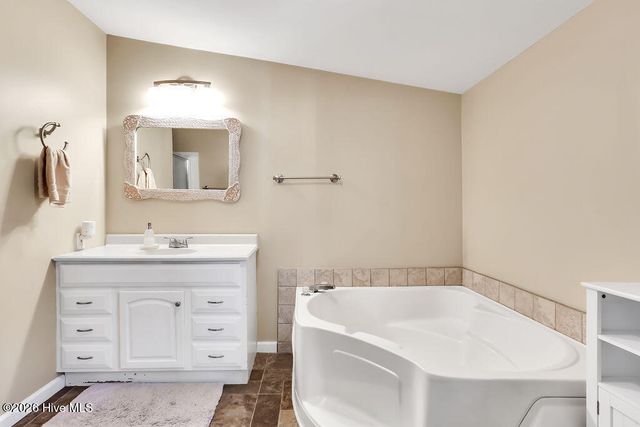 132 Holiday Drive, Hampstead, NC 28443