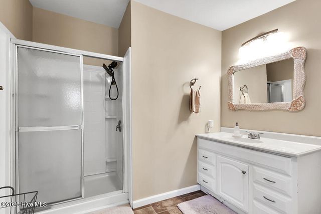 132 Holiday Drive, Hampstead, NC 28443