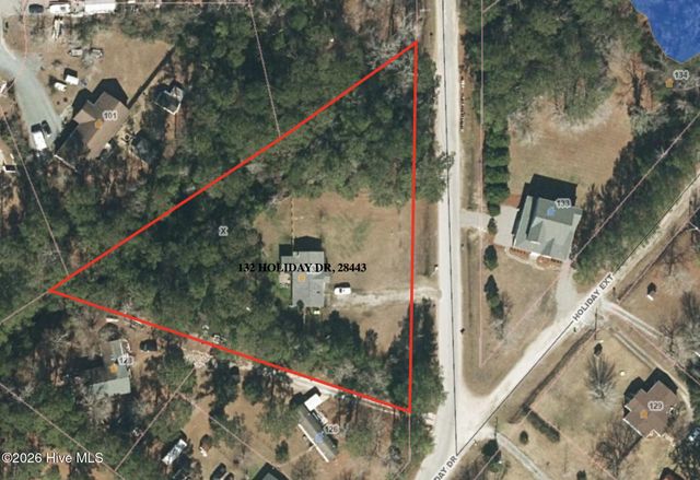 132 Holiday Drive, Hampstead, NC 28443