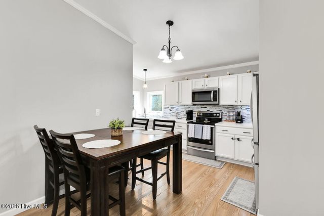 132 Holiday Drive, Hampstead, NC 28443