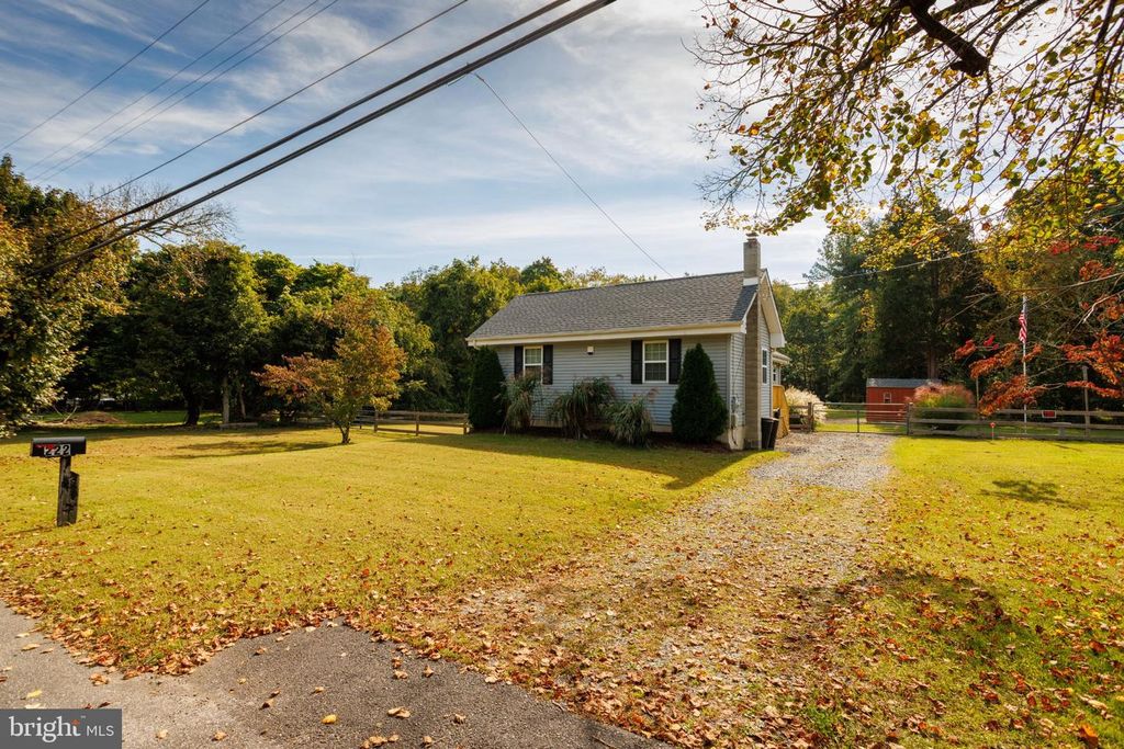 222 ZIMMERMAN AVE, CHESILHURST, NJ 08089 — exterior