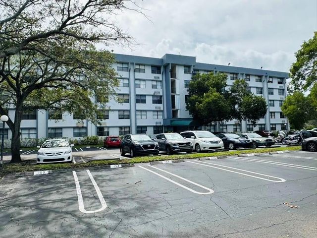 2401 Riverside Drive 212B, Coral Springs, FL 33065