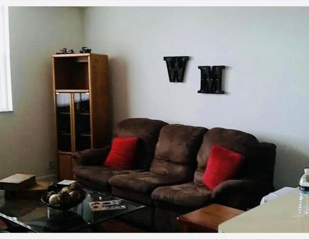 2401 Riverside Drive 212B, Coral Springs, FL 33065