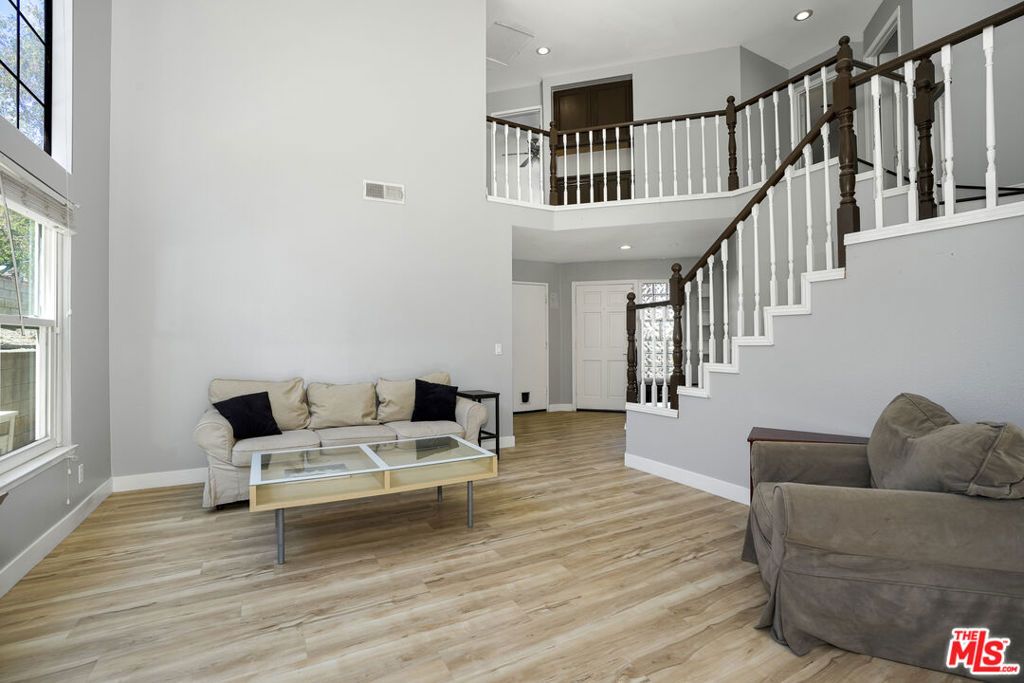 28602 Heather Lane, Castaic, CA 91384 — photo 4
