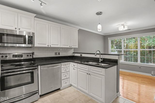 154 Grande Meadow Way, Cary, NC 27513