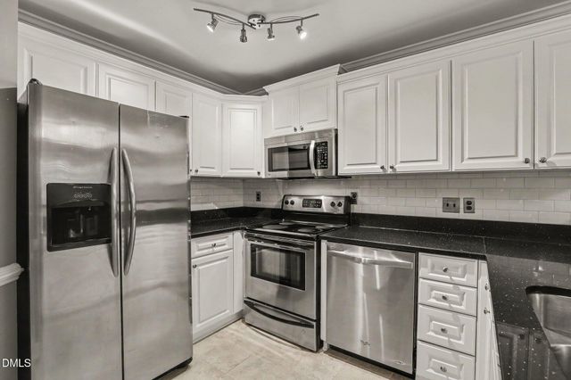 154 Grande Meadow Way, Cary, NC 27513