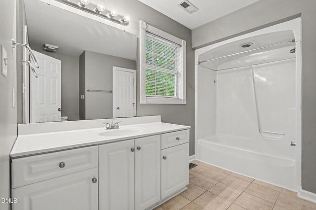 154 Grande Meadow Way, Cary, NC 27513
