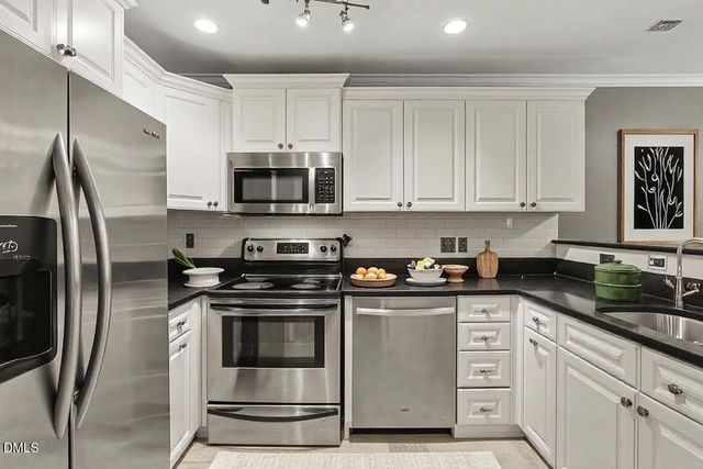 154 Grande Meadow Way, Cary, NC 27513