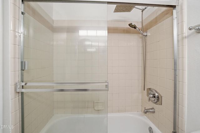 2057 Calle La Sombra 3, Simi Valley, CA 93063