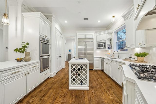 3917 Tennyson Street, West University Place, TX 77005