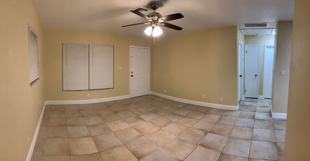 523 Colonial Road A - B, West Palm Beach, FL 33405