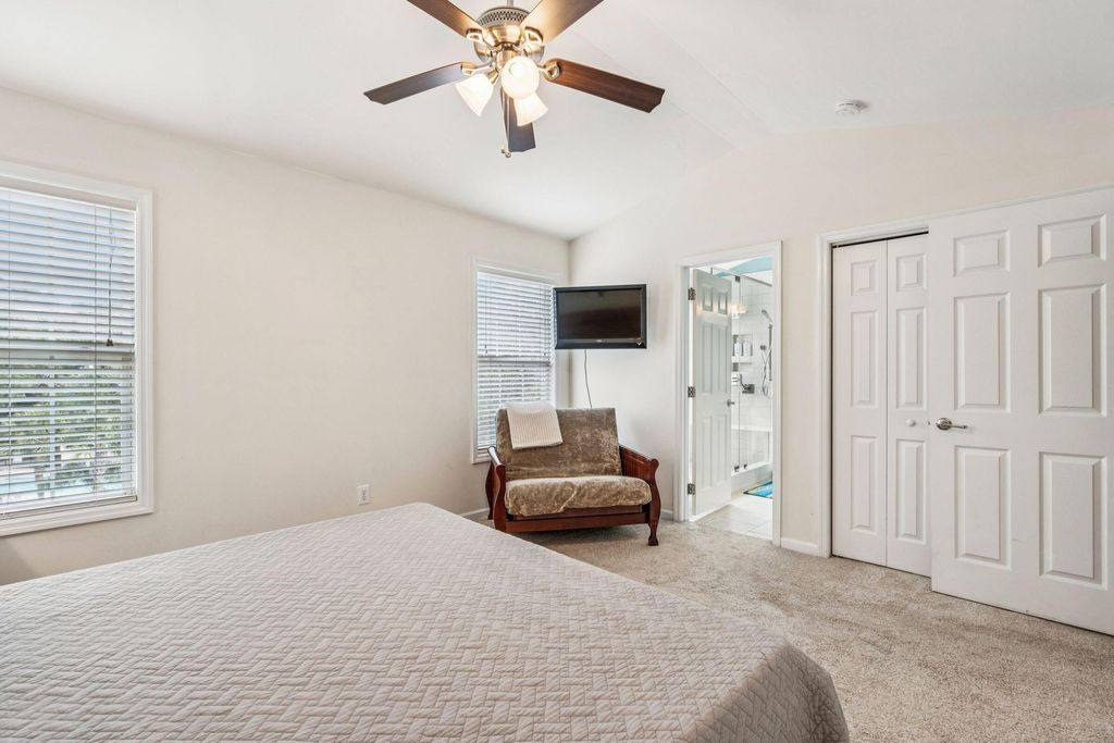 Image 17 of property listing at 1466 Hamlin Park Circle, Mount Pleasant, SC 29466