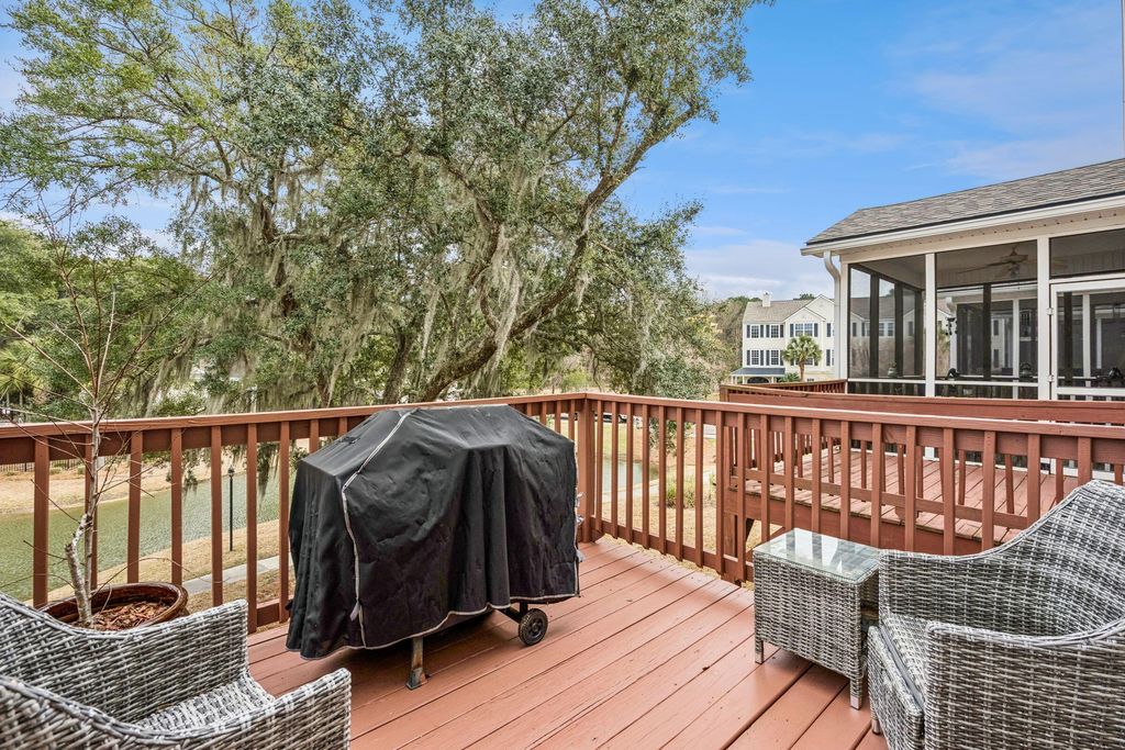 Image 25 of property listing at 1466 Hamlin Park Circle, Mount Pleasant, SC 29466